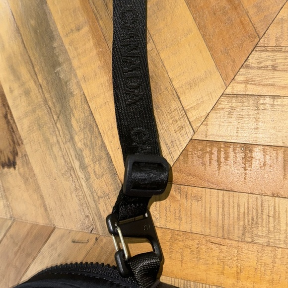 Lululemon Crossbody Bag - Picture 6 of 8